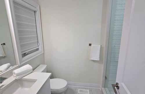Vaughan House | 2 bedroom with ensuite near Klienburg Ontario