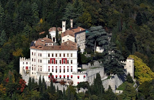 Vittorio Veneto Apartment | 2 bedrooms apartment in the city center with reserved parking