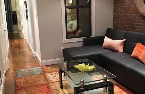 Midtown West Apartment | 2 bedrooms apt in Midtown West