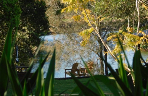 Rosemount Cottage | 2 bedrooms, Fenced Yard for Dog, Gas BBQ, Firepit for marshmallow nights!