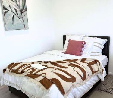 Moss Vale House | 2 Bedrooms Minimalist Home in Moss Vale