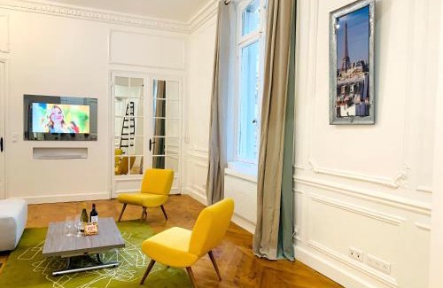 Champs-Elysees Apartment | 2 bedrooms - Paris centre - Champs Elysees