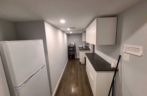 Halton Regional Municipality House | 2 Bedrooms Separate Entry Basement Apartment
