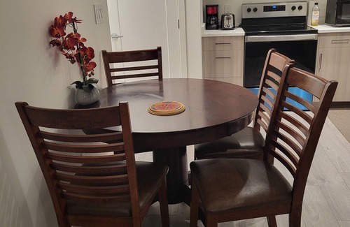 Saanichton Apartment | 2-Bedrooms Suite – Ideal for Your Next