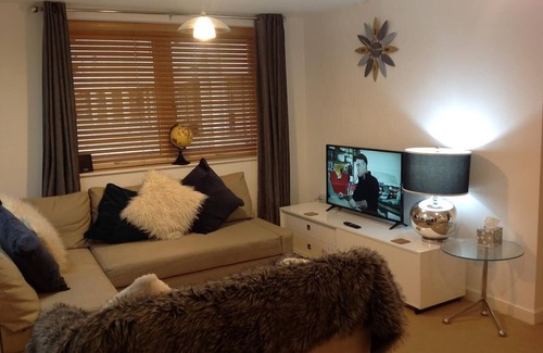 The Docks Apartment | 2 Bedroon Dockland Apartment with free parking