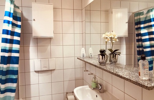 The Docks Apartment | 2 Bedroon Dockland Apartment with free parking
