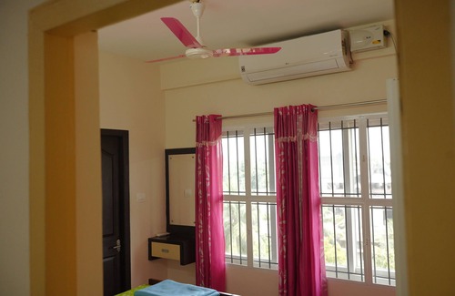 East Nada Apartment | 2 BHK Furnished Flat - Suite - 200 m to Guruvayoor Temple