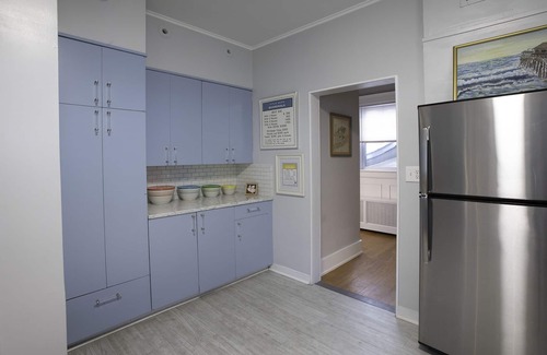 St. Leonard's Tract House | 2 bl from beach, tennis/pickleball. Sleeps 11, perfect memory maker home - LOVE