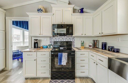 Fulton House | 2 Blocks From Aransas Bay: Family Home w/Patio!