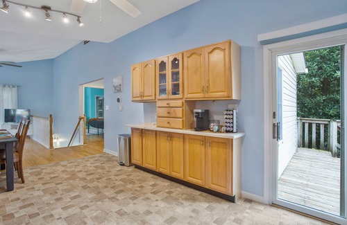 Prince Frederick House | 2 blocks from Bay! Private beach! Boat launch! Kayak! Hike! Fossil Hunt!
