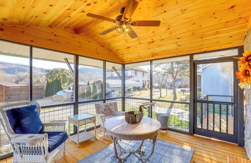 Hot Springs Cabin | 2 Blocks to Appalachian Trail: Updated Cabin!