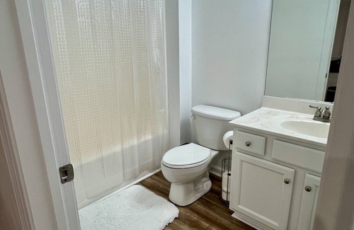 Auburn Condo | 2 blocks to AU business school/Toomer's Corner- 2 Bd/2 Ba renovated 2023