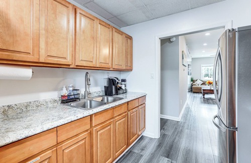 Ocean Gate Apartment | 2 Blocks to Beach: Apt w/Grill in Ocean Gate!