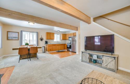 Higgins Lake House | 2 Blocks to Higgins Lake Family-Friendly Home