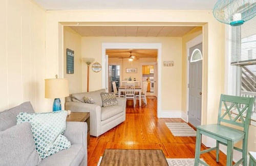 North End Apartment | 2 BR 2 BA Amazing Location OC! Steps to Boardwalk
