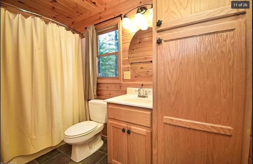 Purlear House | 2 BR 2 BA house on Buck Mountain with mountain views!