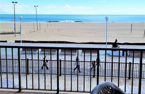 Ocean City Condo | 2 br 2 bath, ocean and boardwalk front at 3rd St/large balcony