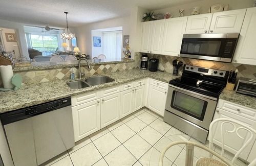Rock Harbor House | 2 BR-2bath Waterfront townhome. Amazing sunsets, Marina & ramp on premises.
