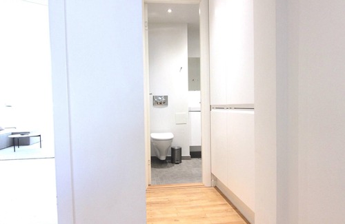 Frederiksberg C Apartment | 2-BR apartment w/a balcony in Frederiksberg - 238