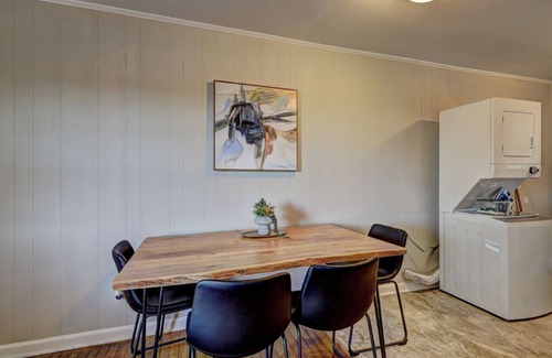 Austell Apartment | 2 BR Apt New and Clean - Long Stays Welcome (apt8)