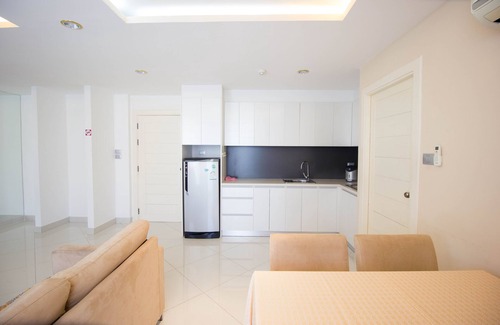 South Pattaya Apartment | 2 BR at Paradise Park Building 1