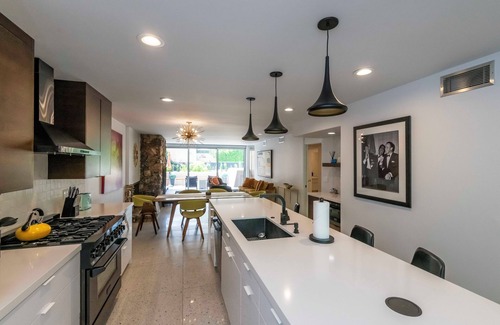 Uptown Design District Condo | 2 BR Chic Mid Century located in the heart of Palm Springs w/stunning pool