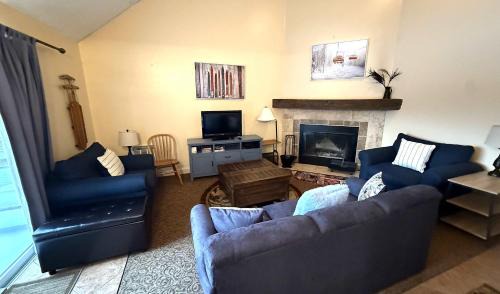 Hancock House | 2 BR Condo Mountain Views At Jiminy Peak- Sleeps 7