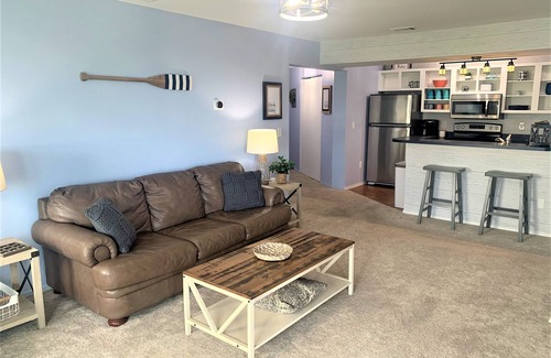Port Clinton Condo | 2 BR Condo - Pool & Hot Tub - Walk to the Jet! - Lake Life