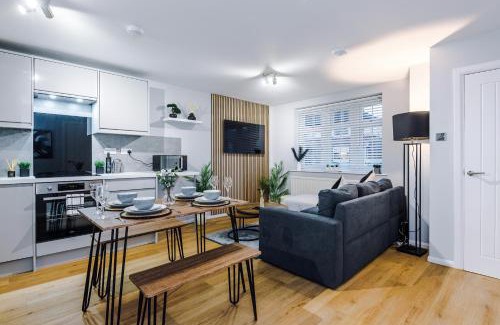 Offerton Apartment | 2 BR Flat By Eason Stays Short Lets & Serviced Accommodation Stockport With Free Parking,Ideal For Business Stays and Getaways