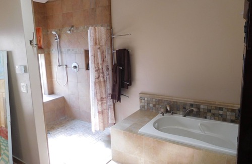 Soquel House | 2 BR Master wing in a Soquel hideaway