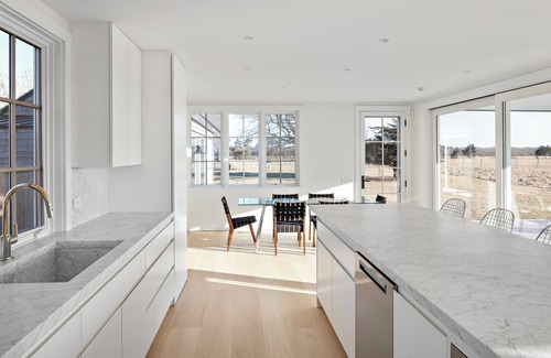Chilmark House | 2 BR, Modern Main House, private beach, AC, Wifi, Modern Luxury, Fireplace