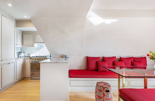 Chelsea Apartment | 2 BR refurbishhed penthouse - Sloane Square Chelsea