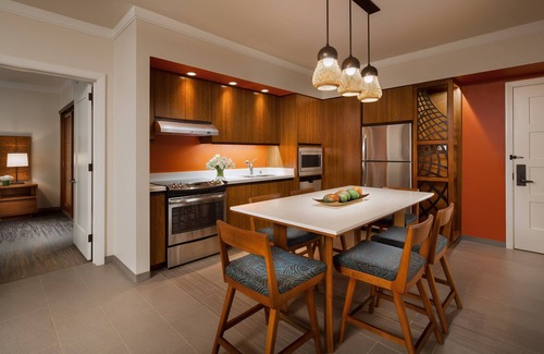 Honokowai Resort | 2 BR- Resort View Villa in Ocean Front Resort on Kā'anapali Beach