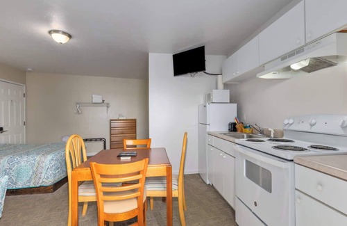 Lake City Apartment | 2 Brand-New Combined Family Studio Apartments