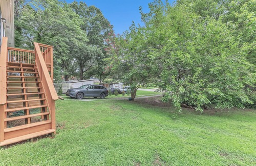 Garner House | 2 BRs/2 BAs - Stroll to Coffee, Bakery, Wine Bar - Downtown Garner