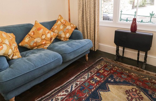 Llanfairfechan House | 2 BRYN EURYN, family friendly, with a garden in Llanfairfechan