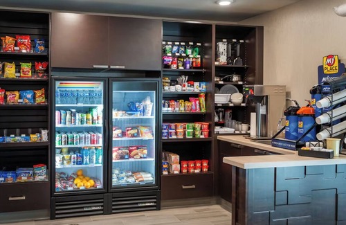 Medford House | 2 Budget-Friendly Rooms Near Airport & Rogue Valley Family Fun Center