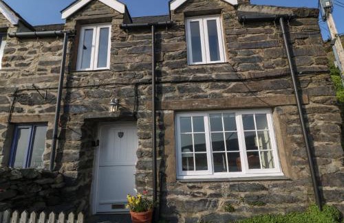 Barmouth House | 2 Bwth Mawr