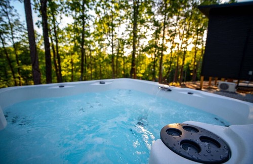 Jasper Cabin | 2 Cabins, Hot Tub, 3 mi to BNR