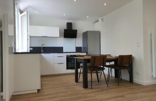 Saint-Martin-d'Heres Apartment | 2 Chambres - 4 Couchages - Proche campus