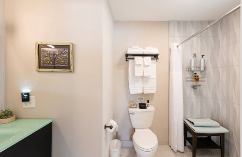 West Ashley Apartment | 2~Charleston Gem~ Studio 2 is located 4 miles from Downtown Charleston