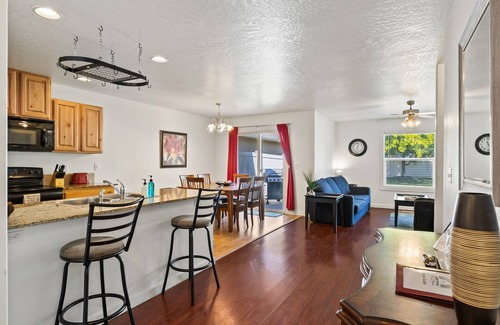 Meridian House | 2 Charming Townhomes | Private Yards | Sleeps 16