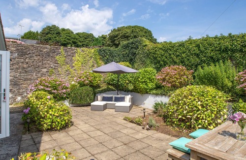 Bugford House | 2 COACHMAN'S COTTAGE, HILLFIELD, family friendly in Dartmouth