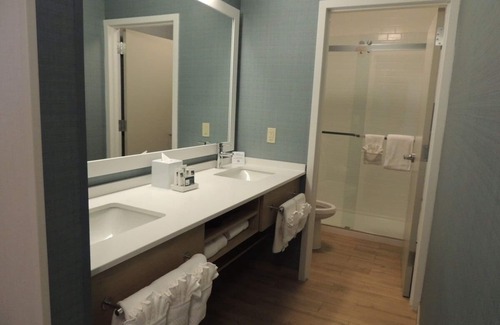 Medical Center Area Hotel | 2 Comfortable Stays Ideal for Medical Professionals or Students - Near BU