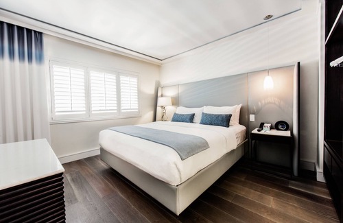 Beverly Hills Hotel | 2 Connecting Suites at a 4⭐️ Hotel