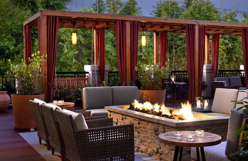 Downtown Napa Hotel | 2 Connecting Suites at a 4⭐️ Hotel
