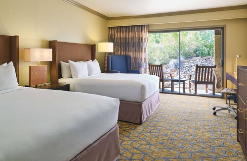 El Conquistador Hotel | 2 Connecting Suites at a 4⭐️ Hotel