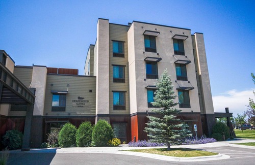 Bozeman Apartment | 2 Connecting Suites at a Hotel