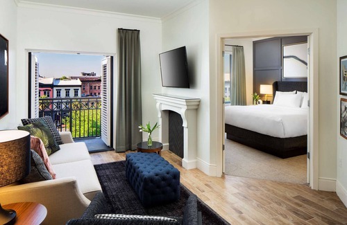 Historic District - North Hotel | 2 Connecting Suites at a 4⭐️ Hotel