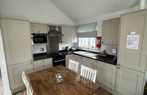Filey House | 2 Detached Beach Houses - Book as a pair sleeps 8!
